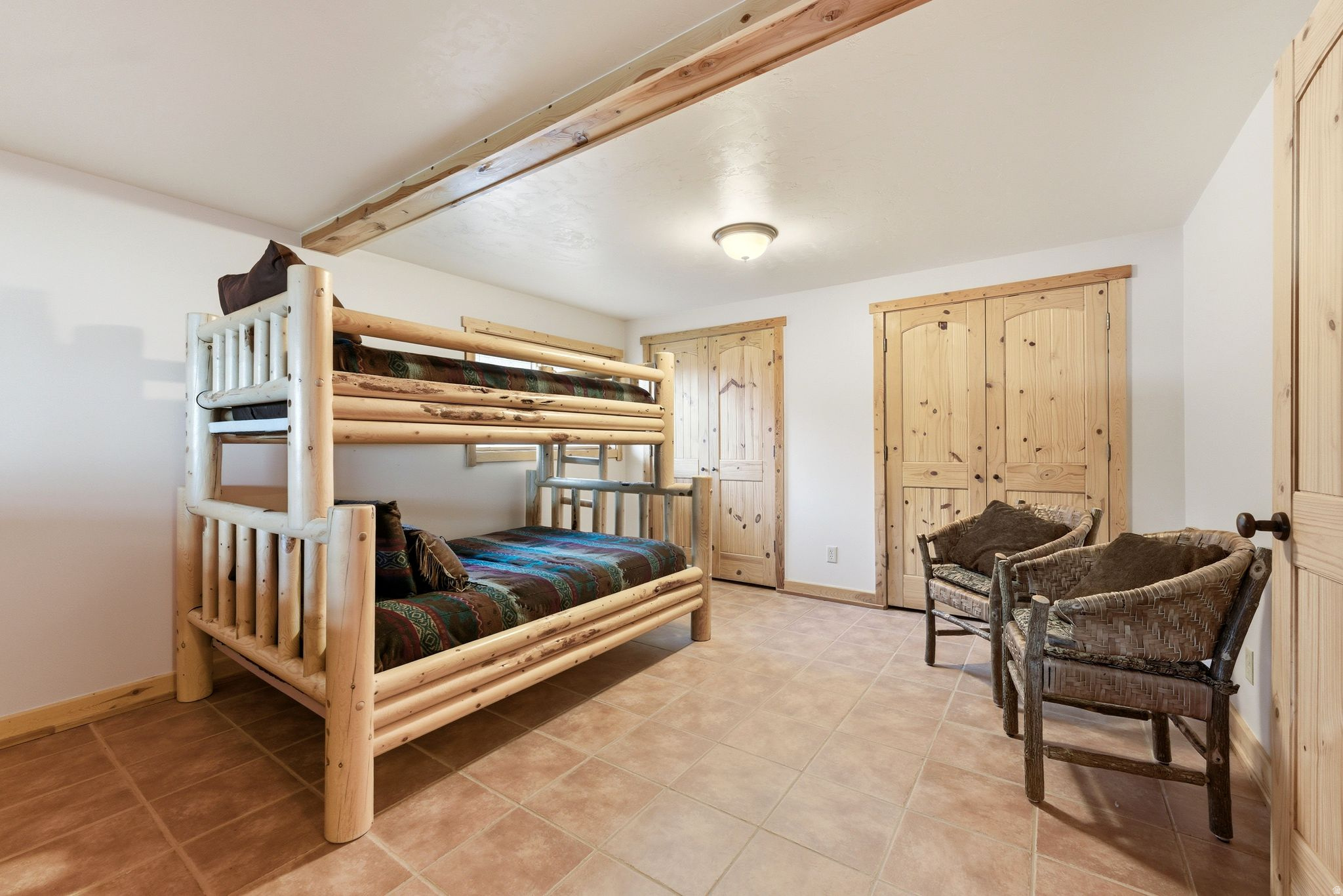 FOREST MEADOW RANCH - Residential