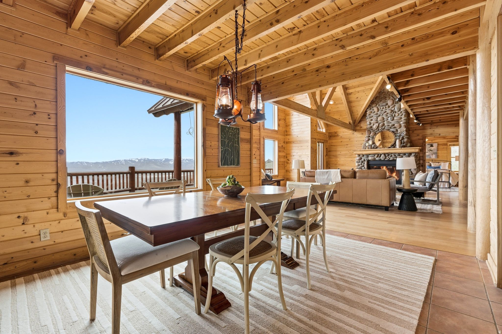 FOREST MEADOW RANCH - Residential