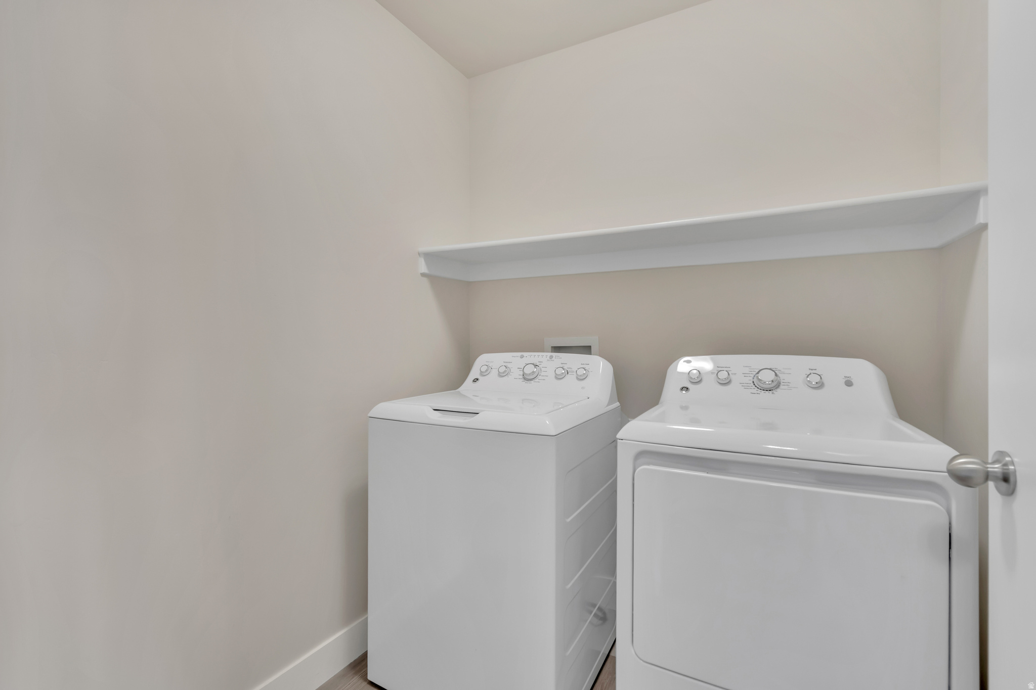 LONE TREE AT CIRCLE FIVE RANCH - Residential