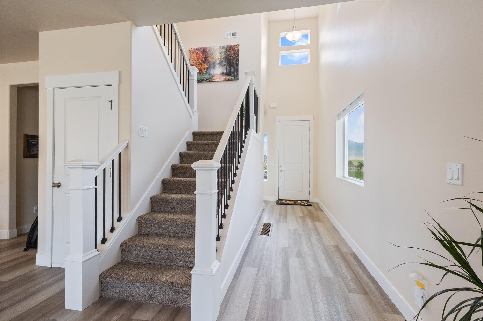 LONE TREE AT CIRCLE FIVE RANCH - Residential