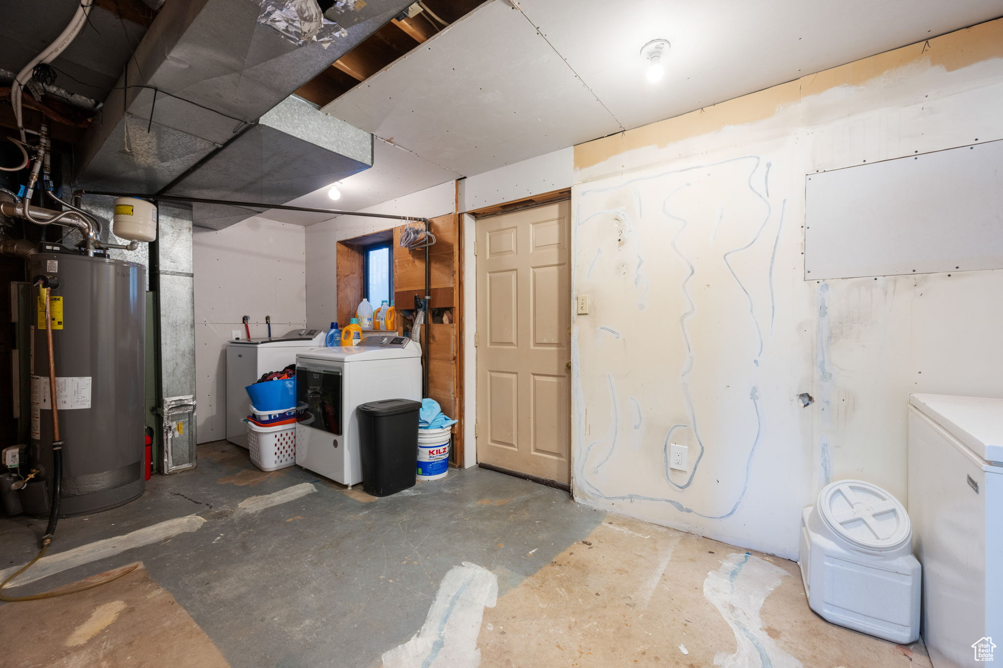 BROOKHAVEN ESTATES - Residential