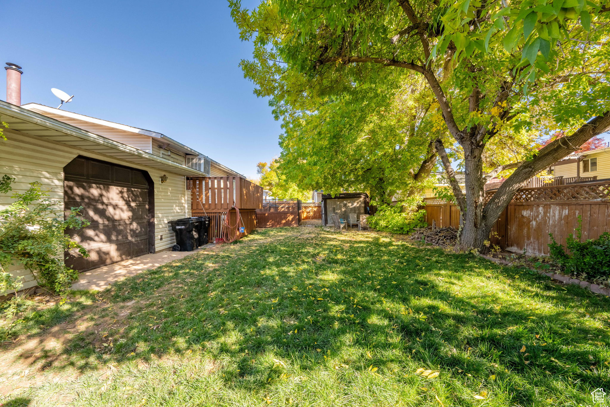 BROOKHAVEN ESTATES - Residential