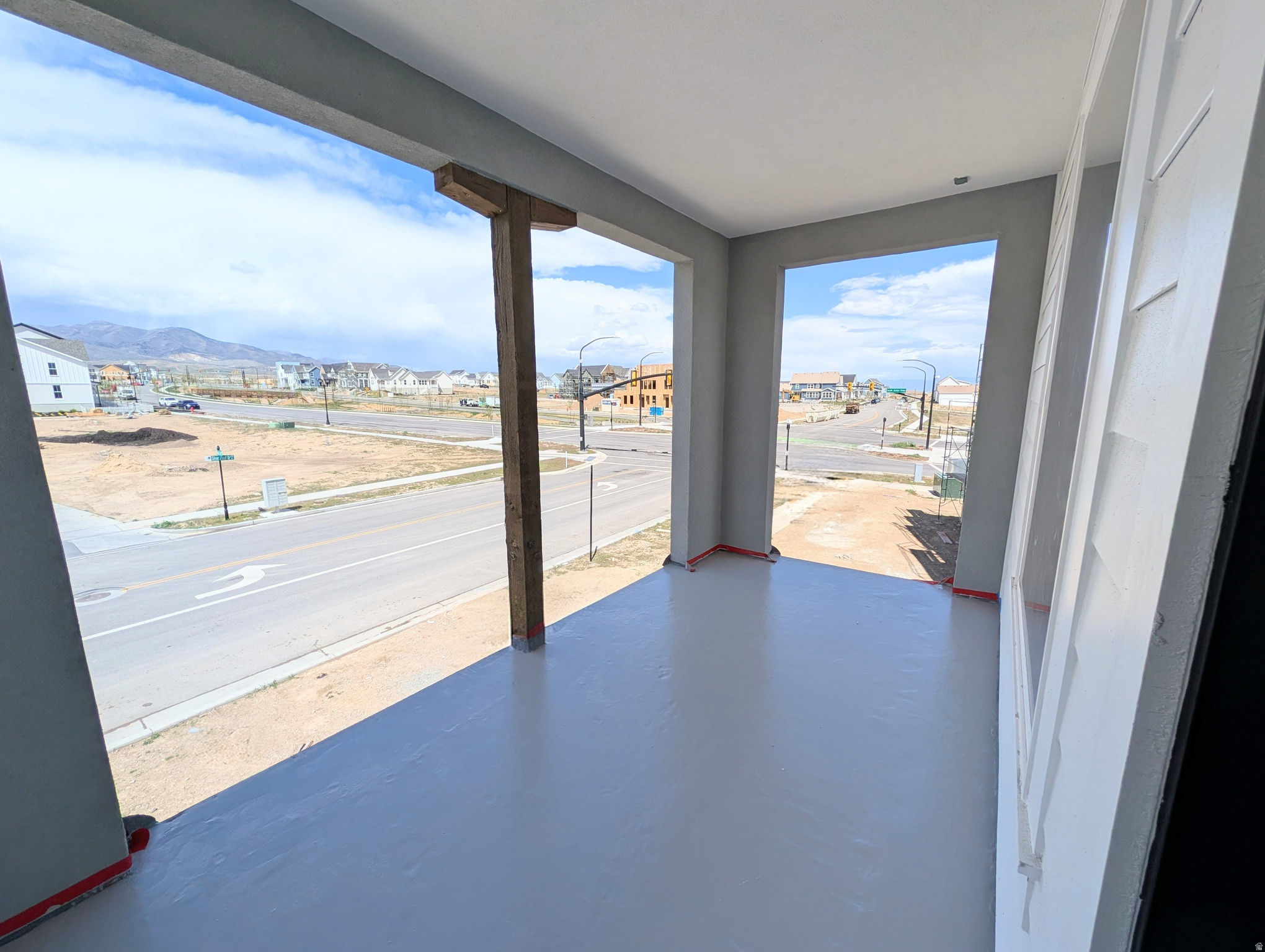 DAYBREAK - Residential