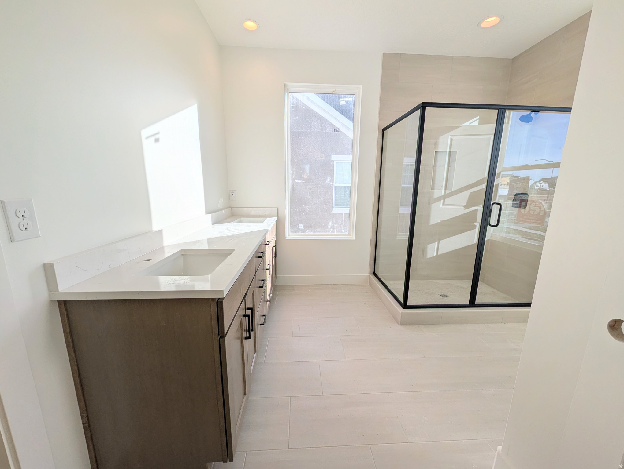 DAYBREAK - Residential