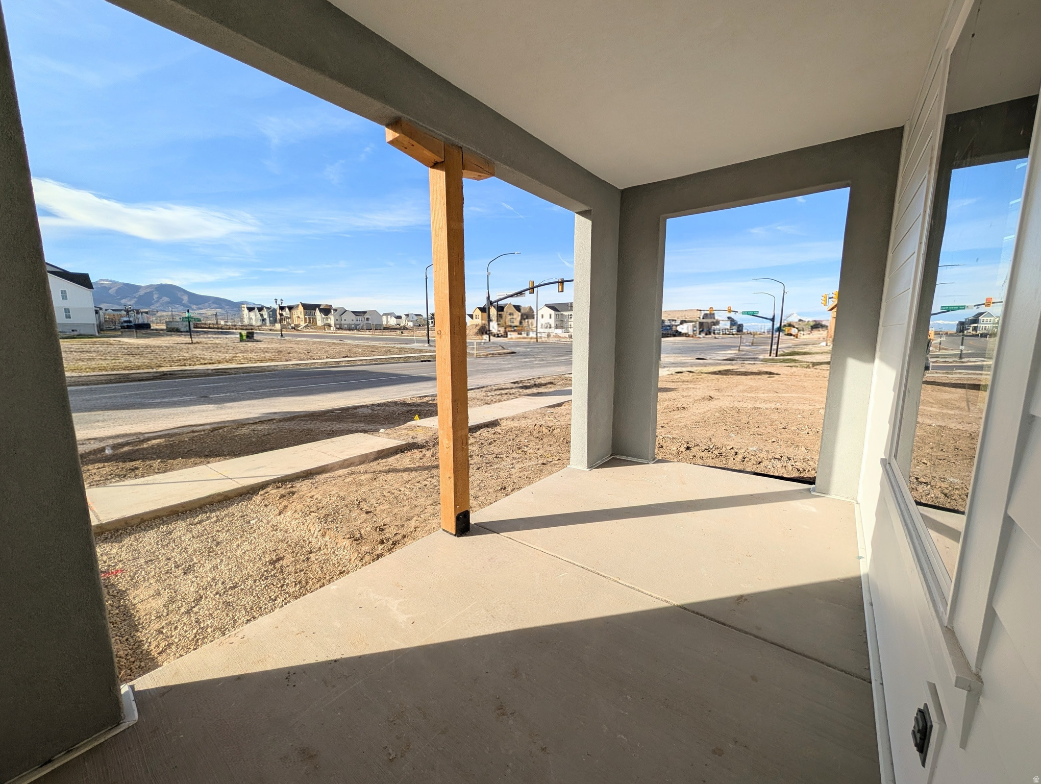 DAYBREAK - Residential