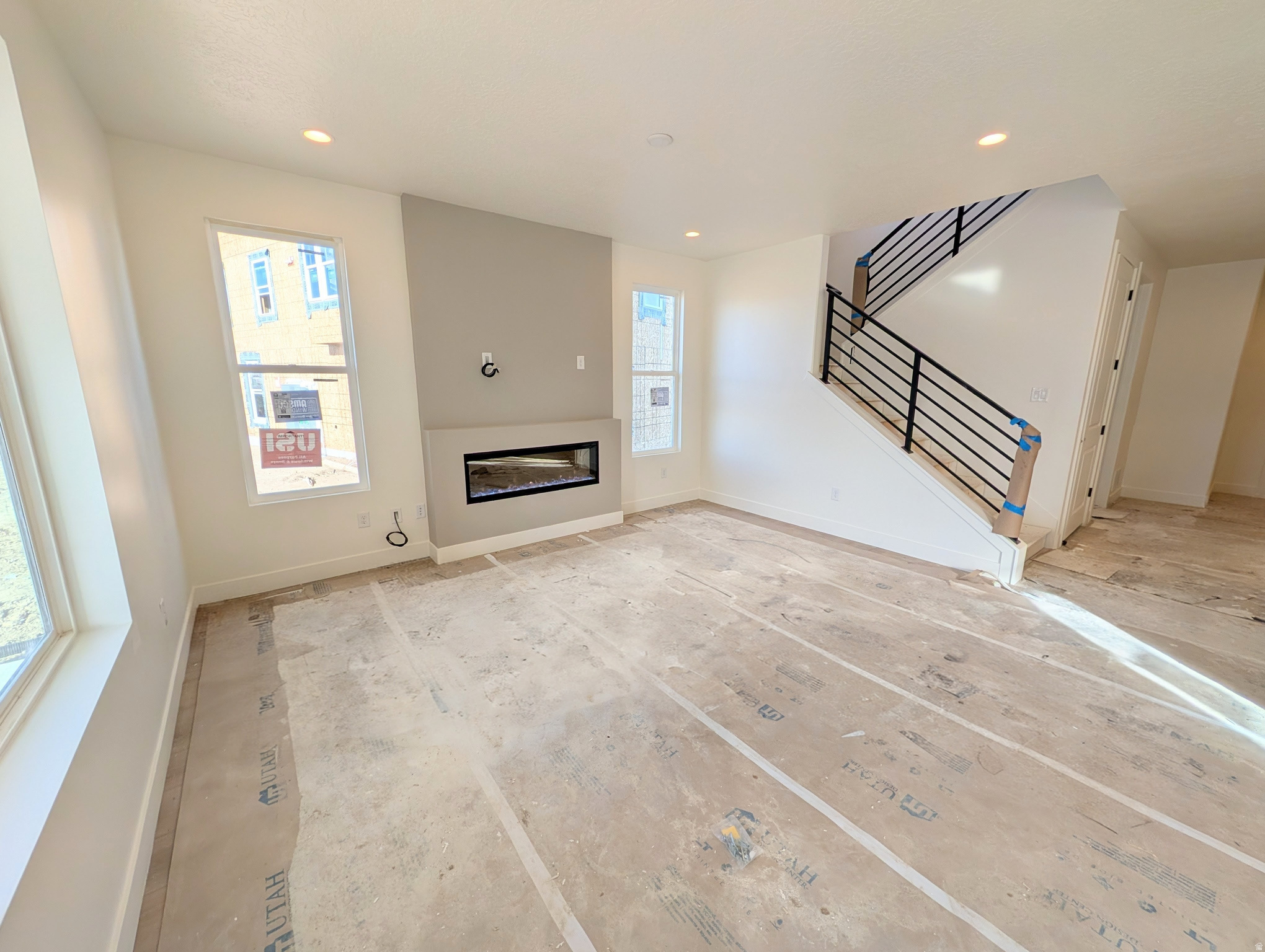 DAYBREAK - Residential