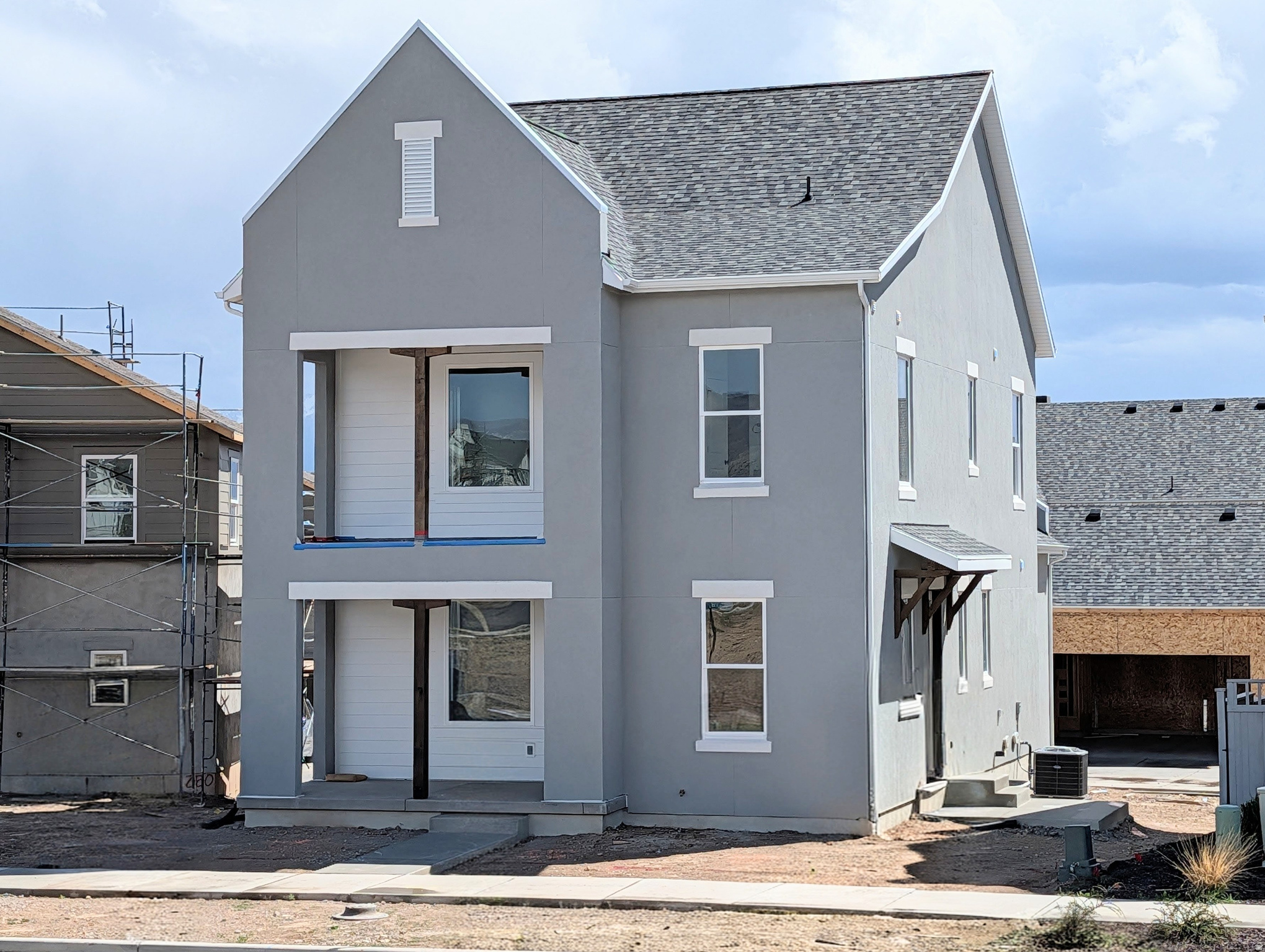 DAYBREAK - Residential