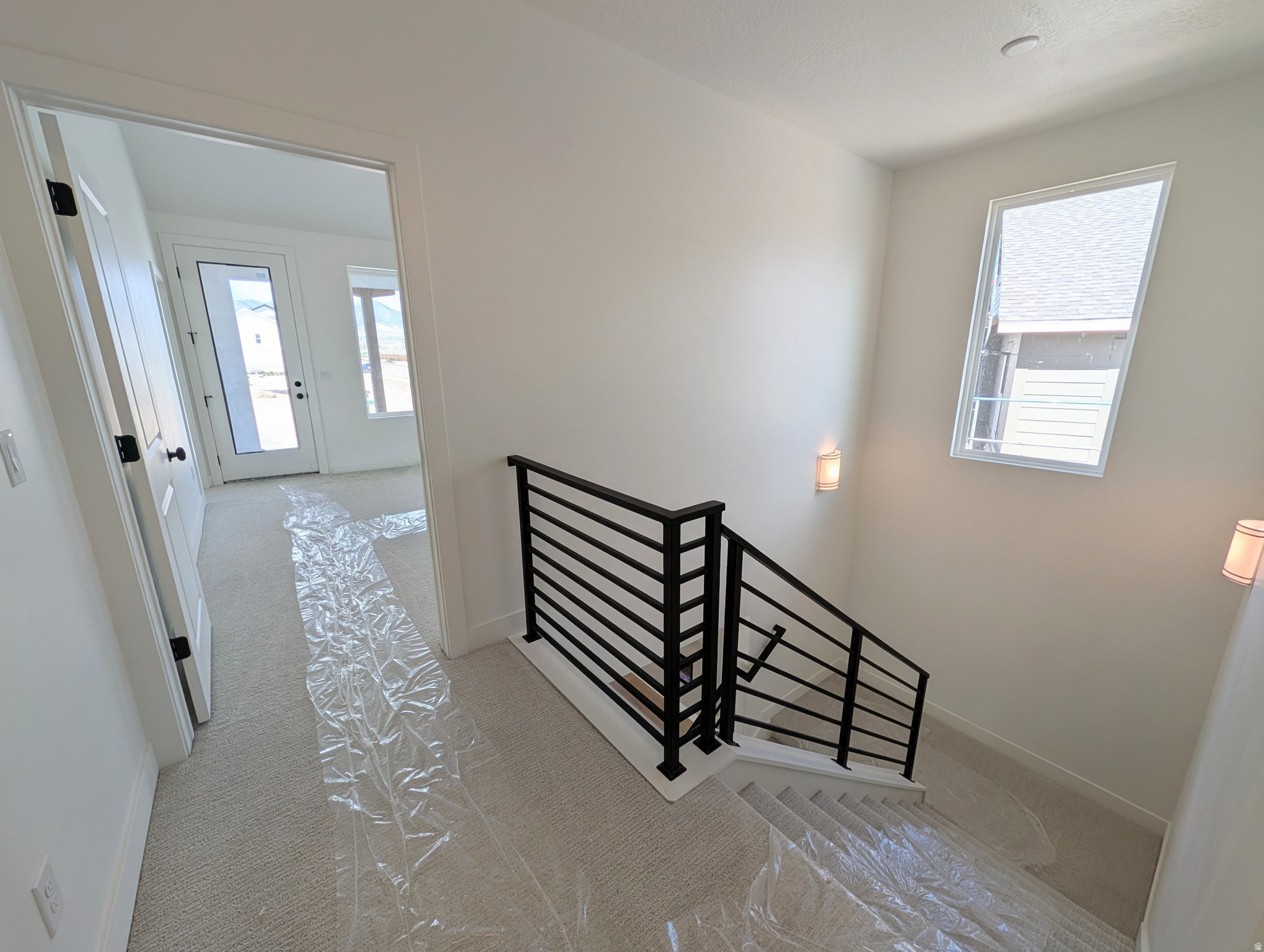 DAYBREAK - Residential