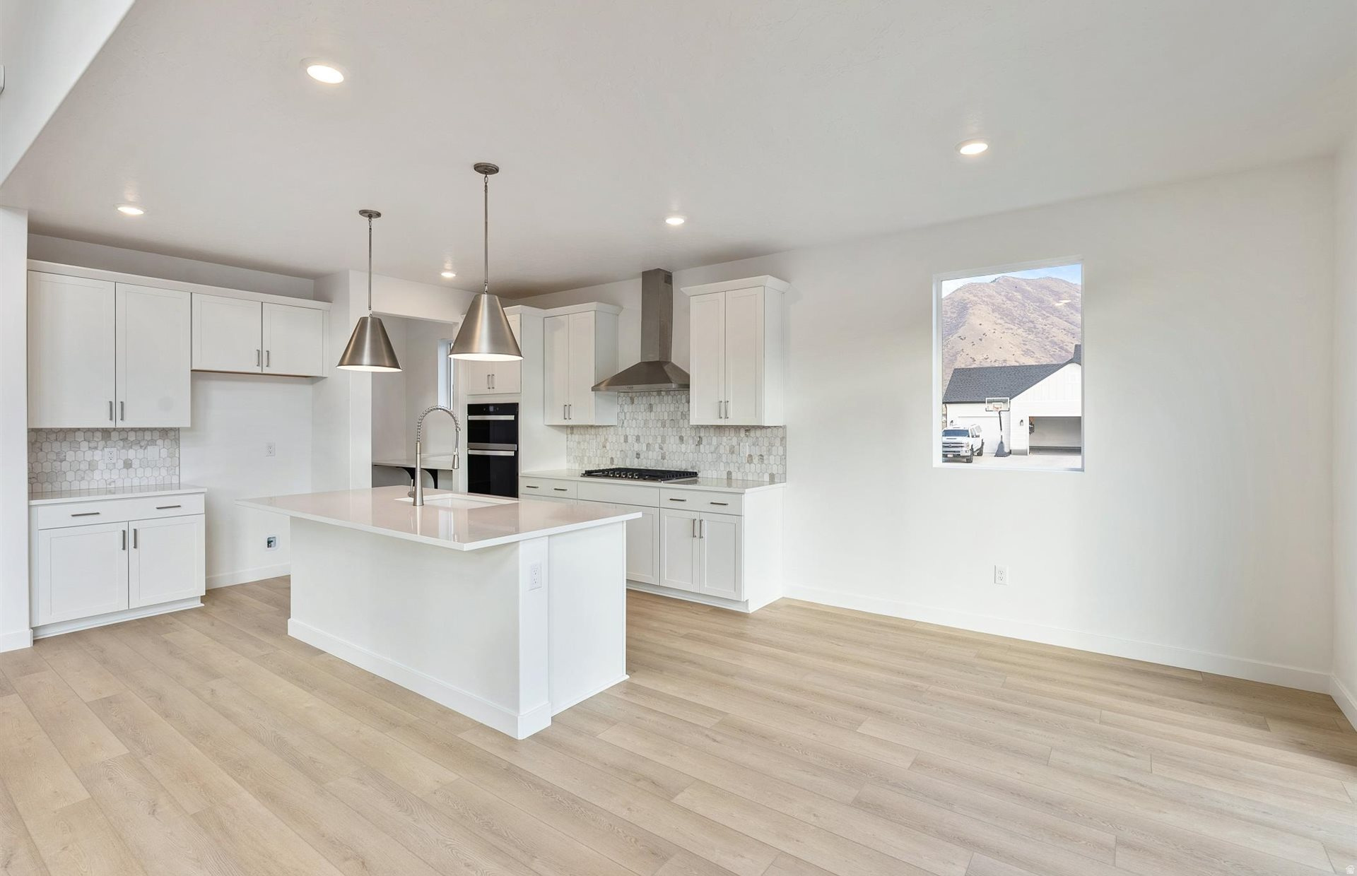 VALLEY VIEW - Residential