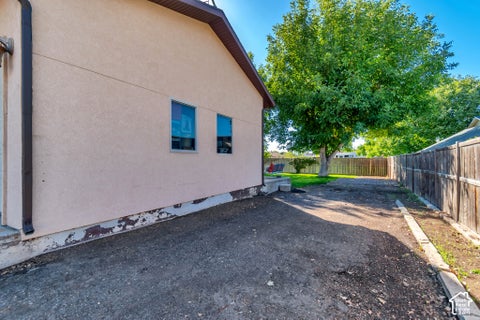 Tiny photo for 432 S 600 E, Payson, UT 84651 (MLS # 2189031)