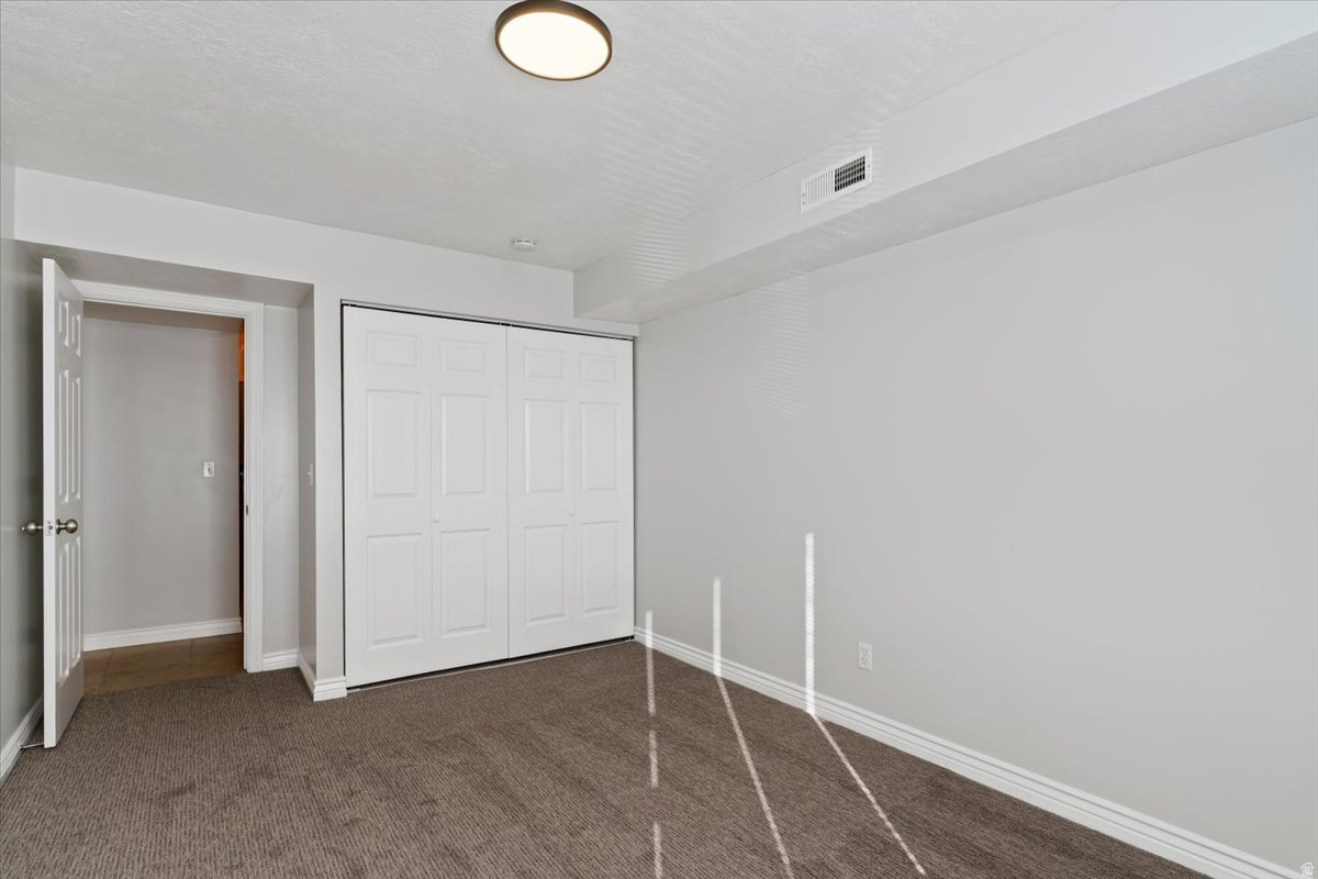 THE BOUNTIFUL MANOR - Residential