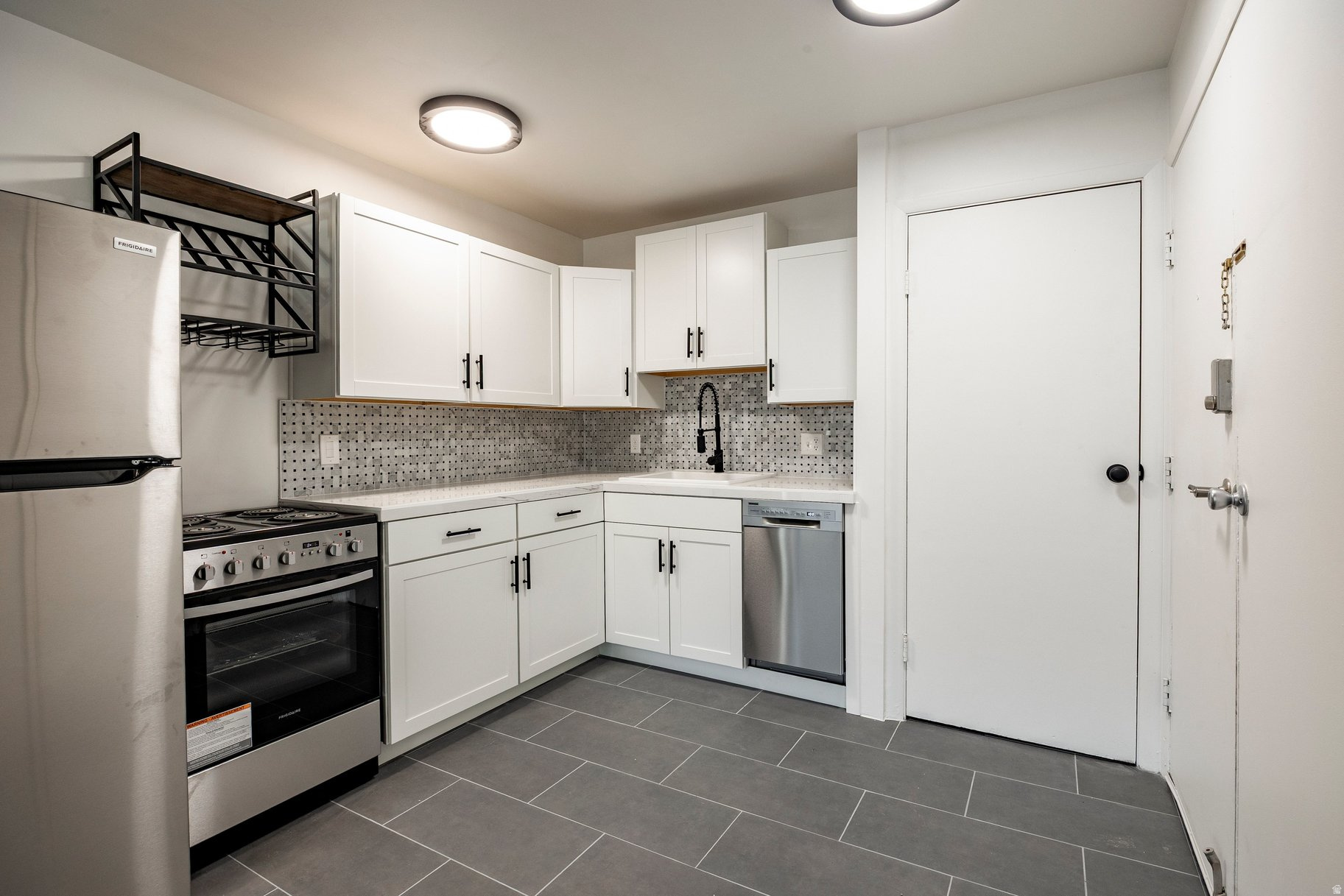 PARTRIDGE PLACE CONDM - Residential