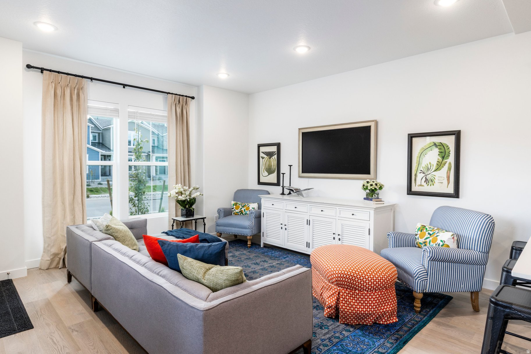 FRANCIS COMMONS - Residential