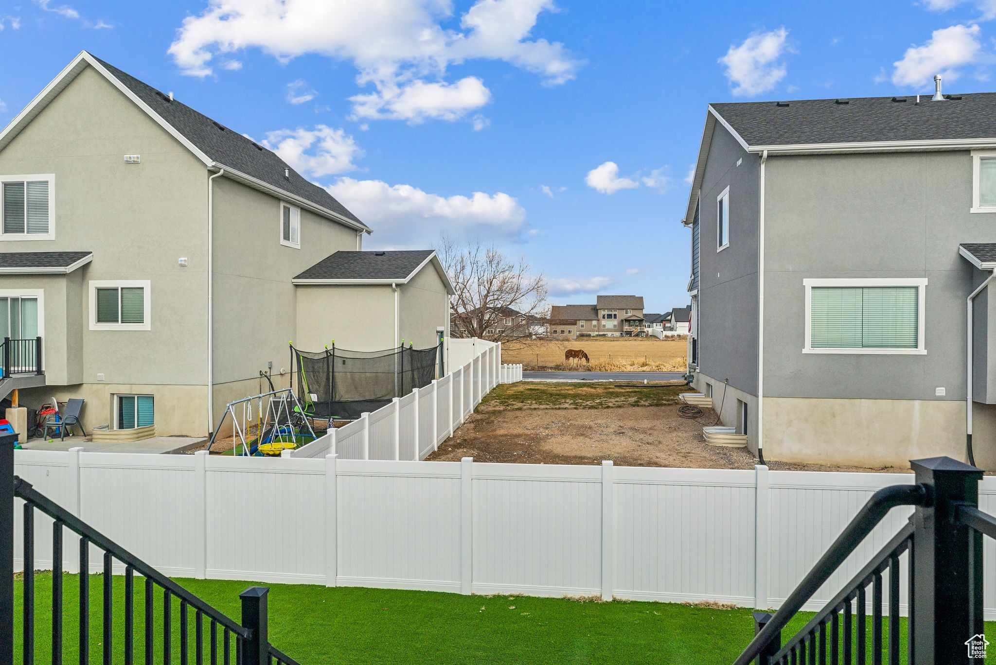 Syracuse, Utah 84075, United States, 3 Bedrooms Bedrooms, ,2 BathroomsBathrooms,Residential,Active,18406