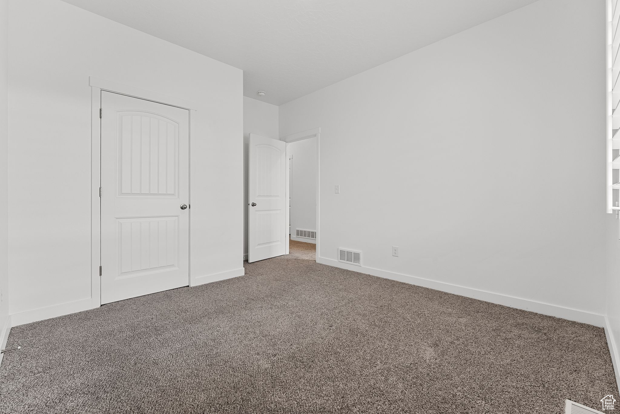 Syracuse, Utah 84075, United States, 3 Bedrooms Bedrooms, ,2 BathroomsBathrooms,Residential,Active,18406