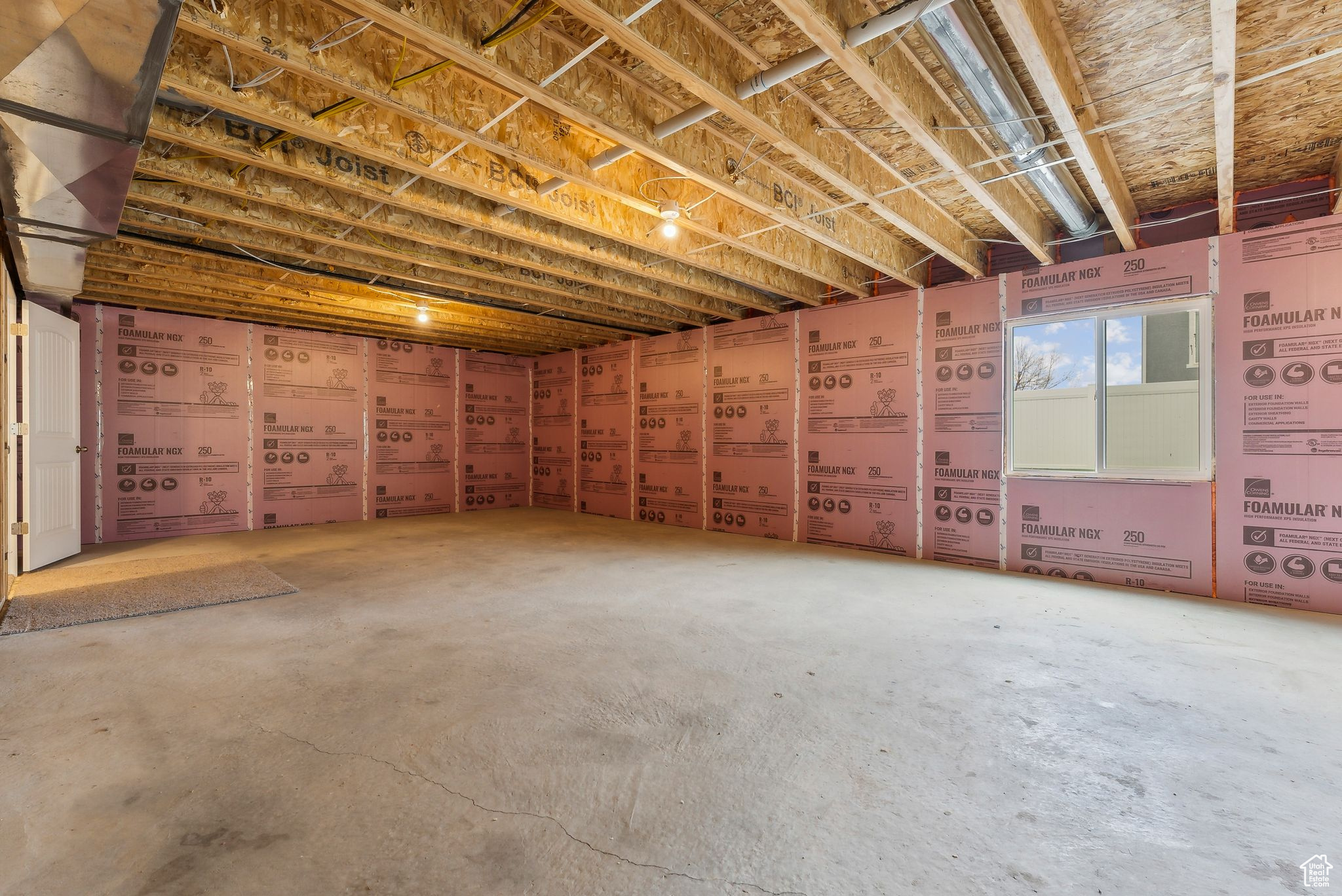 Syracuse, Utah 84075, United States, 3 Bedrooms Bedrooms, ,2 BathroomsBathrooms,Residential,Active,18406