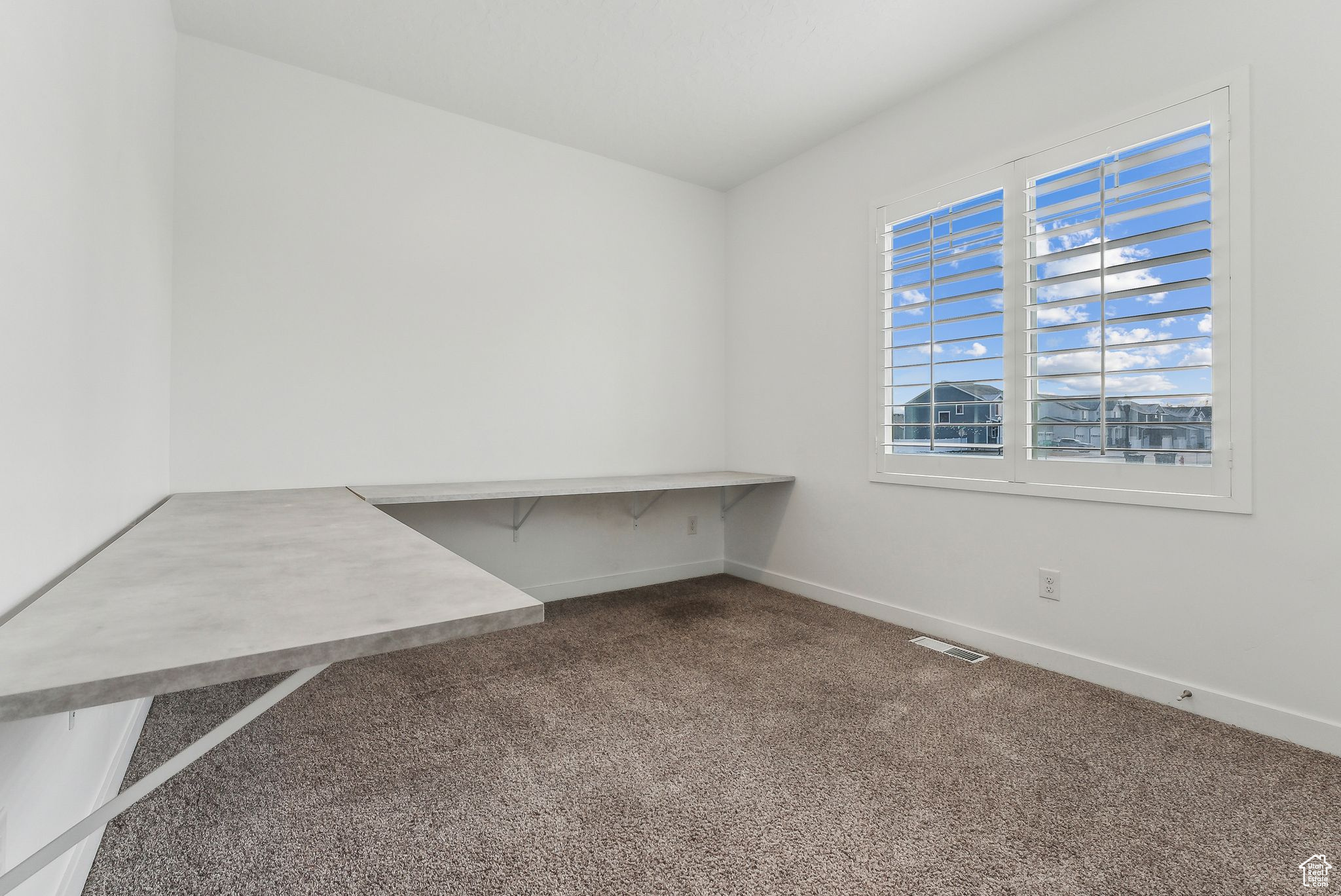 Syracuse, Utah 84075, United States, 3 Bedrooms Bedrooms, ,2 BathroomsBathrooms,Residential,Active,18406