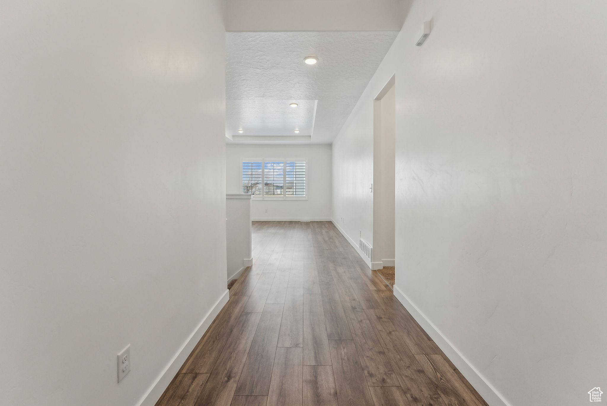 Syracuse, Utah 84075, United States, 3 Bedrooms Bedrooms, ,2 BathroomsBathrooms,Residential,Active,18406