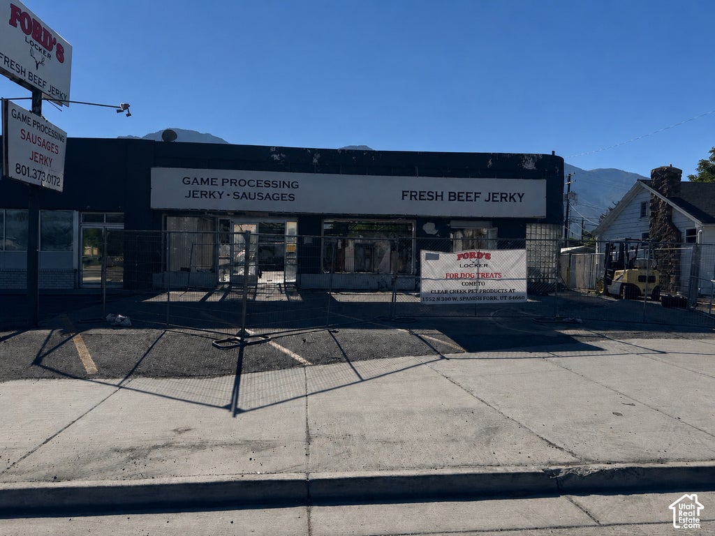 Photo of 776 N 500 W, Provo, UT 84601 (MLS # 2192690)