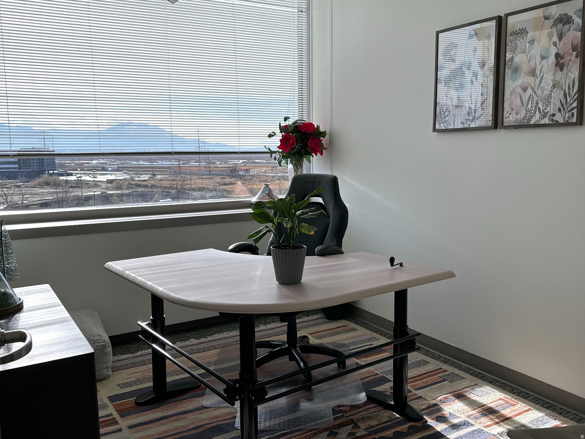 NOVELL BUSINESS PARK PUD - Commercial Lease