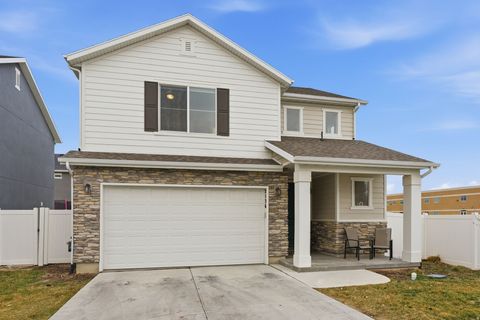 Tiny photo for 2126 W LYDIA LN, Syracuse, UT 84075 (MLS # 2137876)