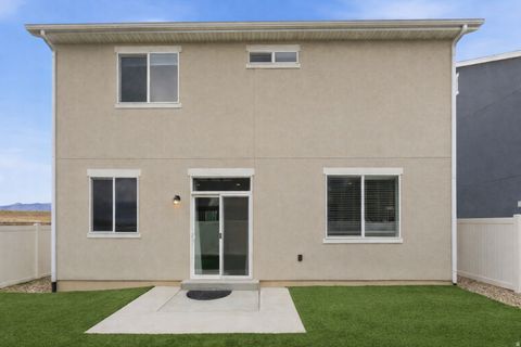 Tiny photo for 2126 W LYDIA LN, Syracuse, UT 84075 (MLS # 2137876)