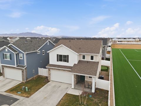Tiny photo for 2126 W LYDIA LN, Syracuse, UT 84075 (MLS # 2137876)