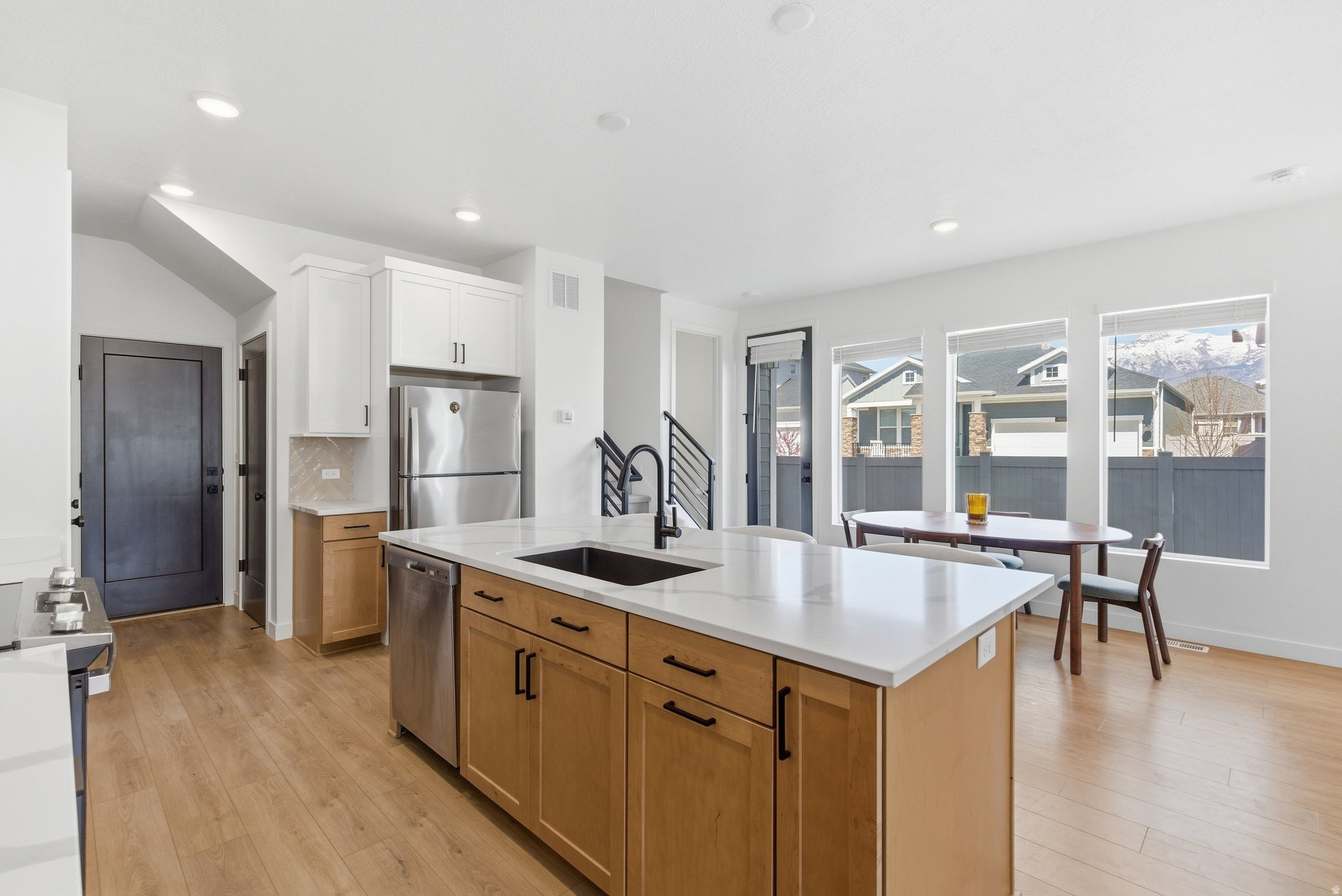 RIDGEVIEW - Residential