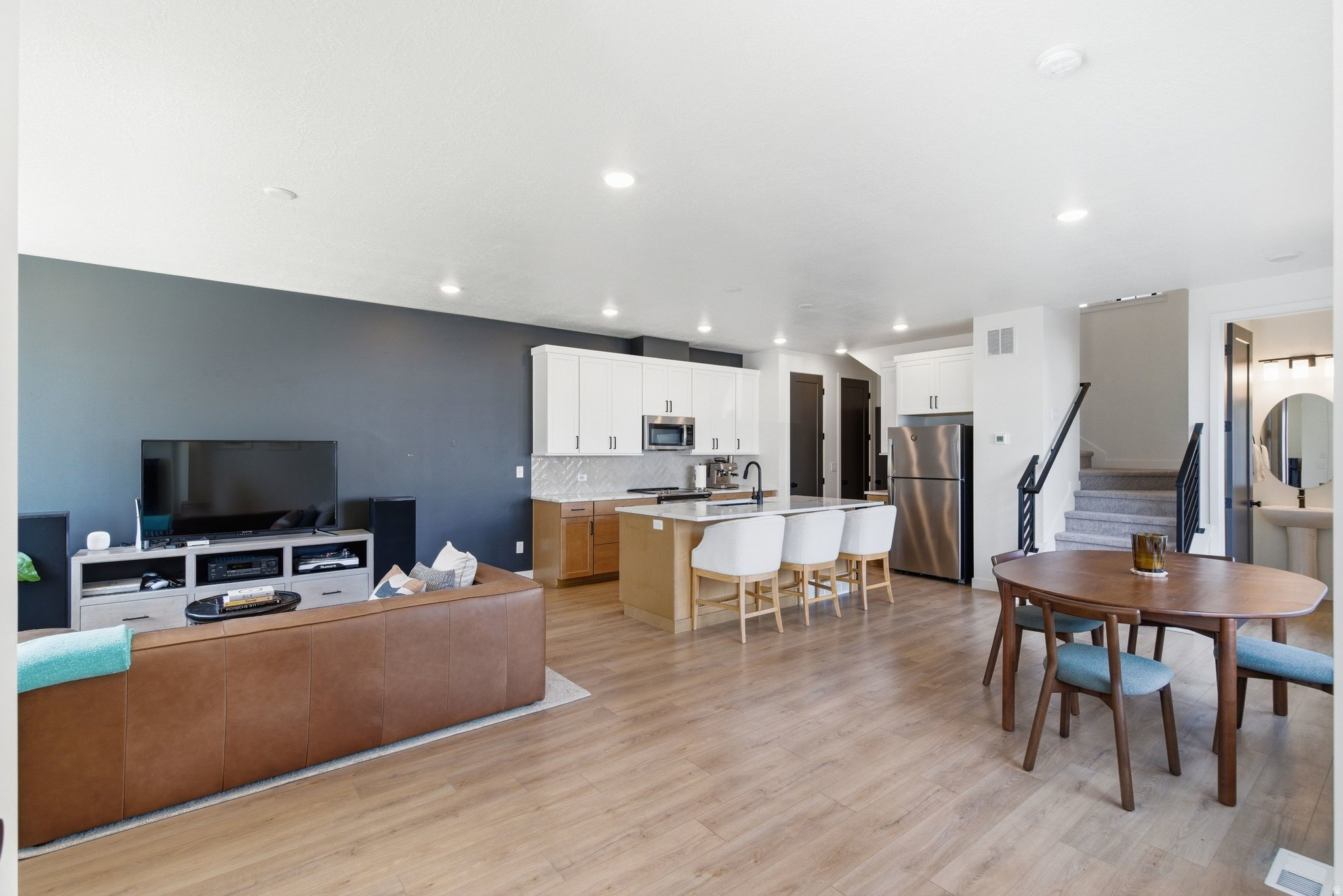 RIDGEVIEW - Residential