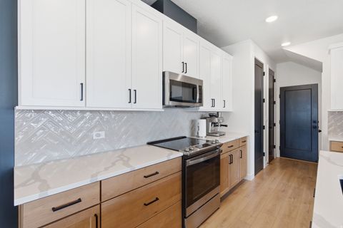 Tiny photo for 9776 N CALDWELL PL, Highland, UT 84003 (MLS # 2146355)