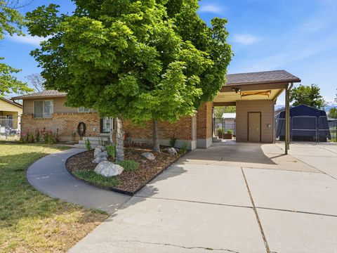Tiny photo for 769 N 825 W, Clearfield, UT 84015 (MLS # 2159506)