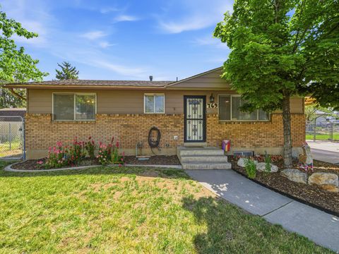 Tiny photo for 769 N 825 W, Clearfield, UT 84015 (MLS # 2159506)