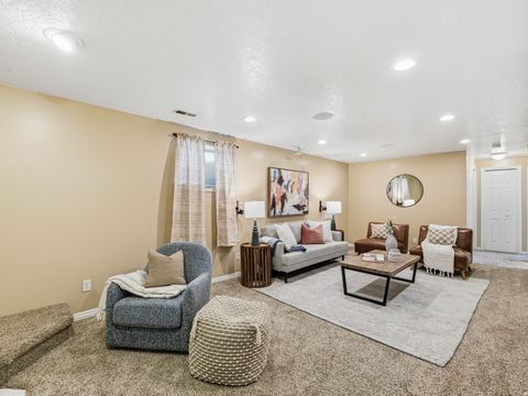 Tiny photo for 769 N 825 W, Clearfield, UT 84015 (MLS # 2159506)