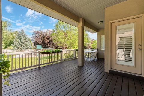 Tiny photo for 186 N MOUNTAIN VISTAS RD, Kaysville, UT 84037 (MLS # 2161630)