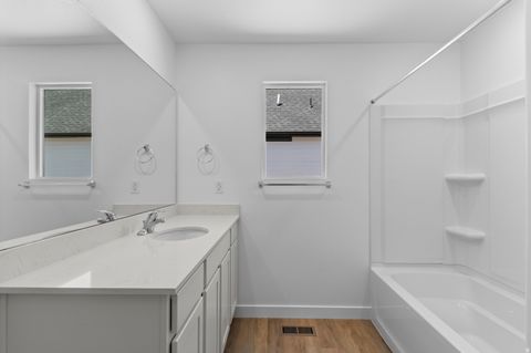 Tiny photo for 324 E LEVENGROVE DR #235, Lehi, UT 84048 (MLS # 2148934)