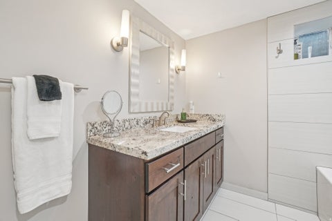 Tiny photo for 2451 E MURRAY HOLLADAY RD S, Holladay, UT 84117 (MLS # 2179127)