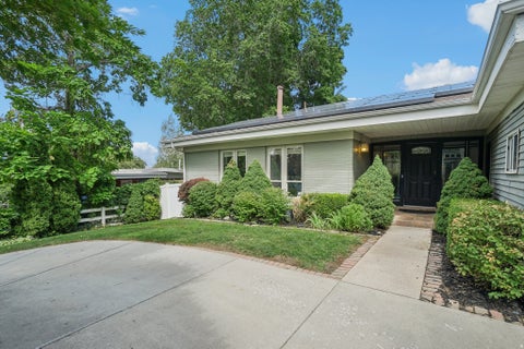 Tiny photo for 2451 E MURRAY HOLLADAY RD S, Holladay, UT 84117 (MLS # 2179127)