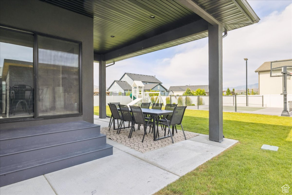 COLLEDGE FARMS - Residential