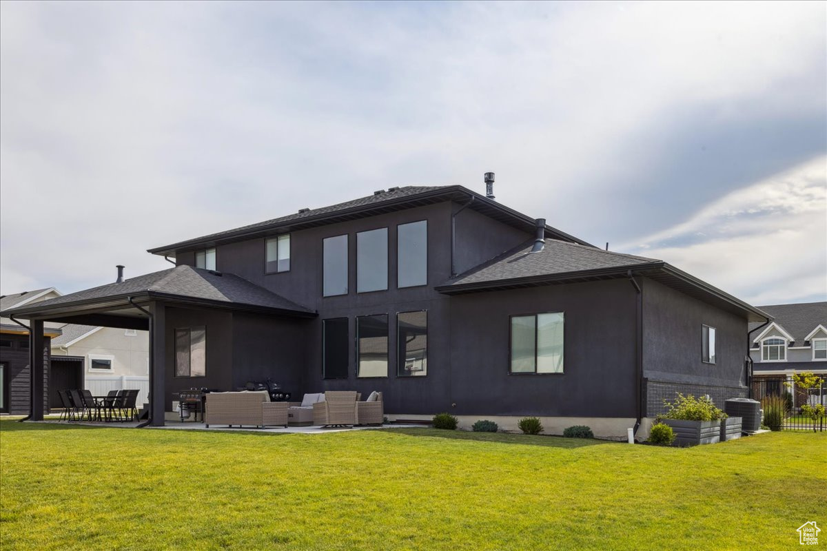COLLEDGE FARMS - Residential