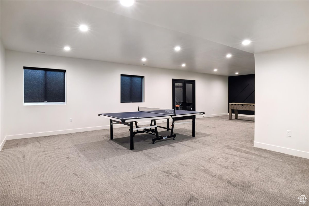 COLLEDGE FARMS - Residential