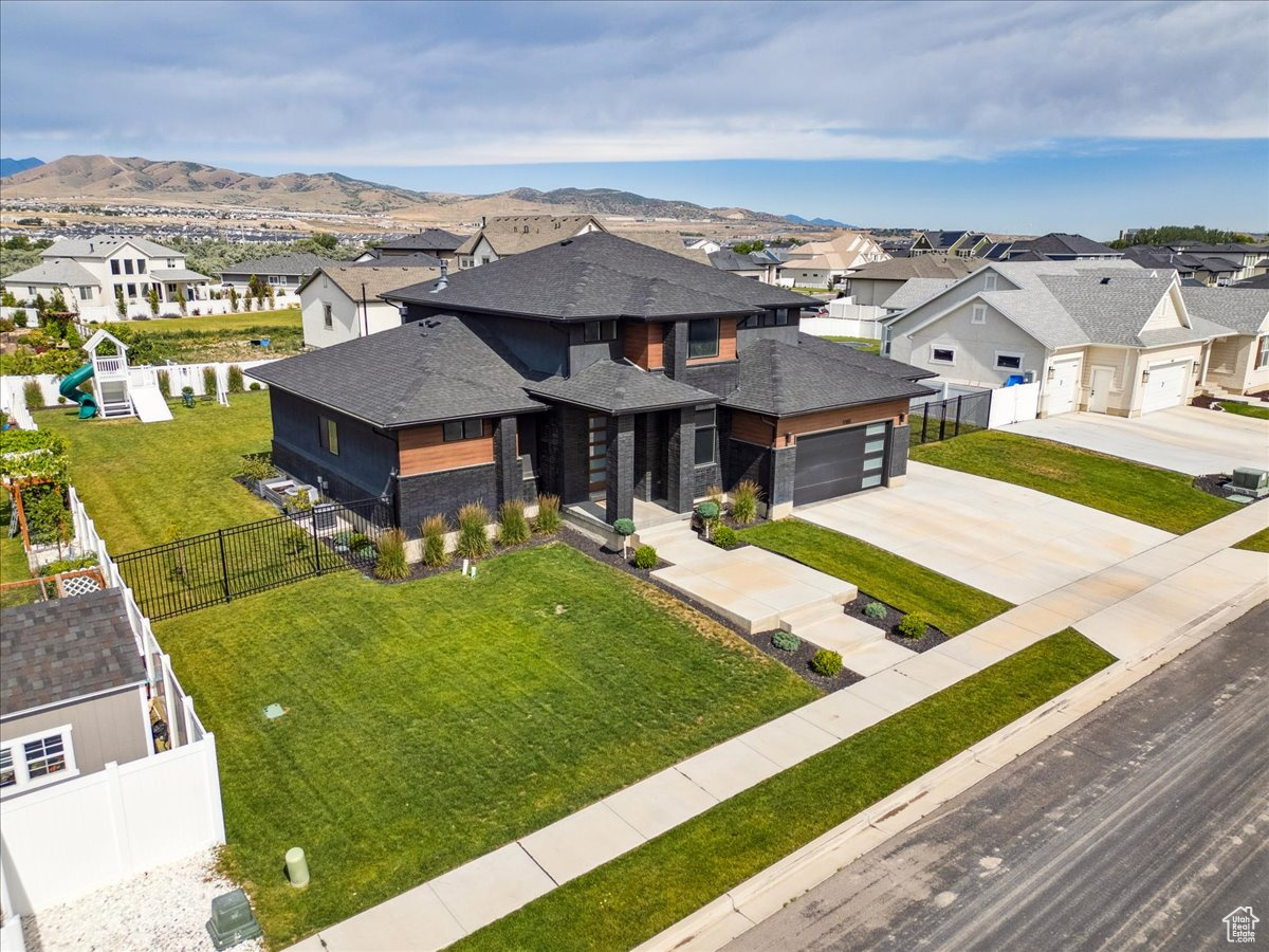 COLLEDGE FARMS - Residential