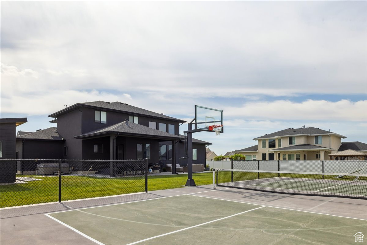 COLLEDGE FARMS - Residential