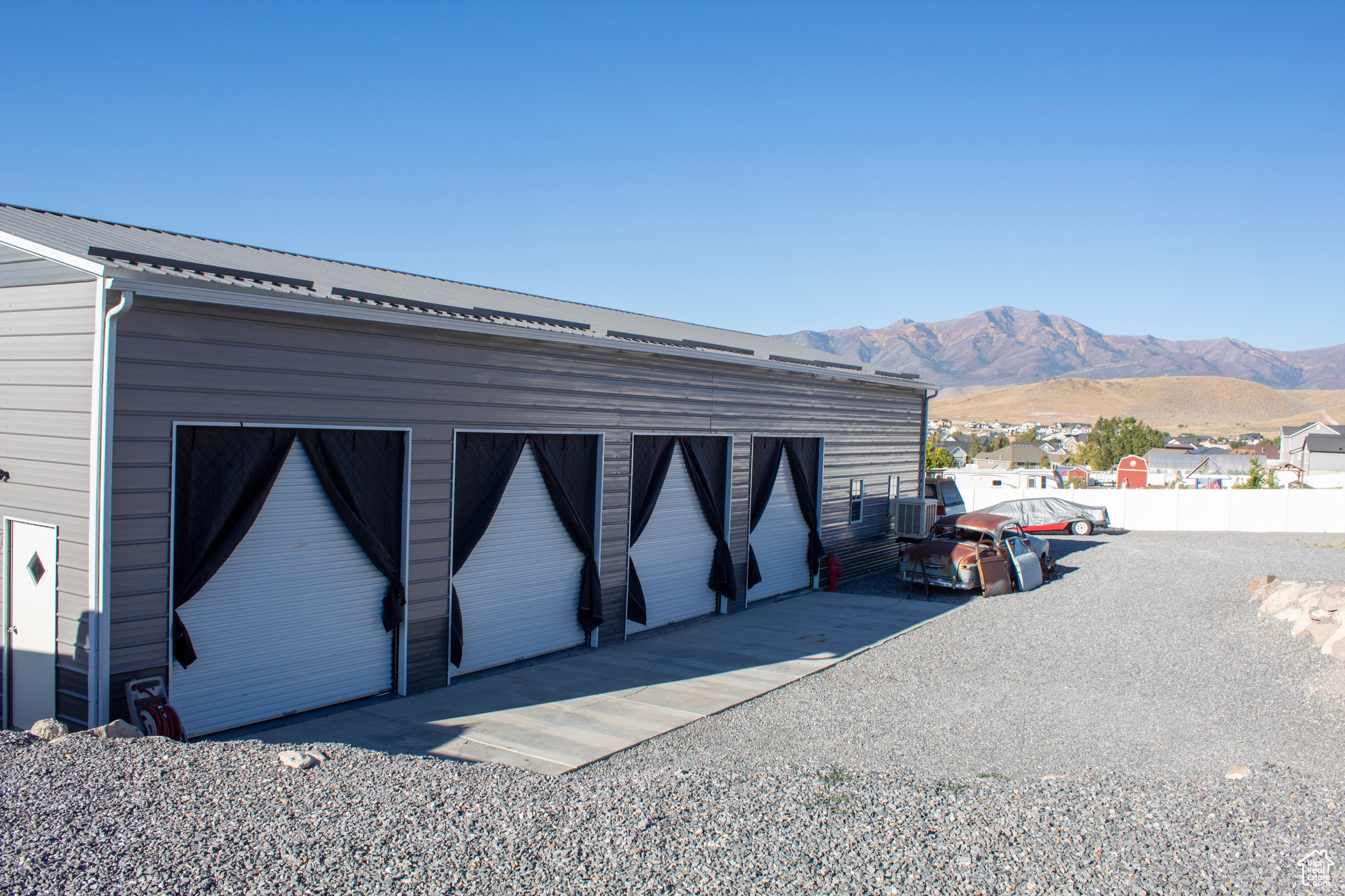 VALLEY VIEW - Residential
