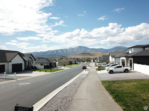 Tiny photo for 2248 E GRENADA LN, Eagle Mountain, UT 84005 (MLS # 2116843)