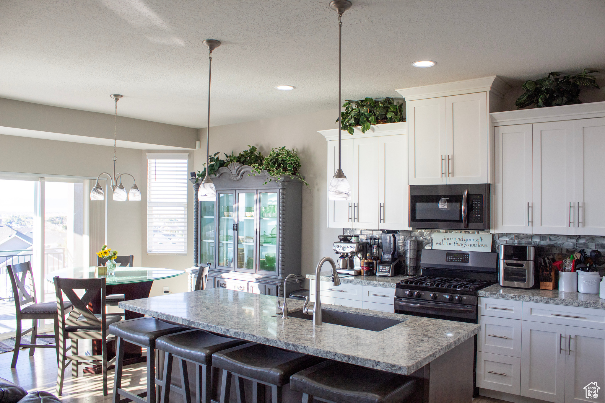 VALLEY VIEW - Residential