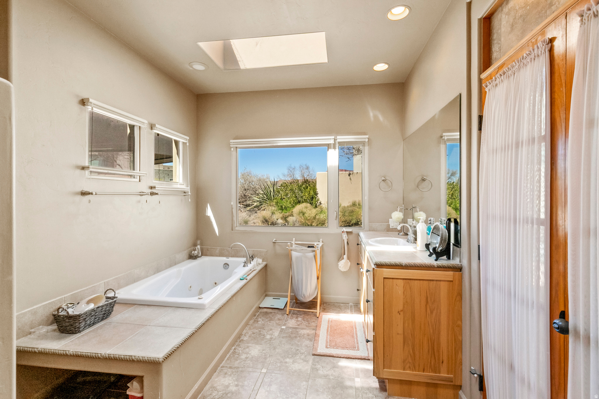 LAVA COVE AT ENTRADA FKA LAVA COVE - Residential