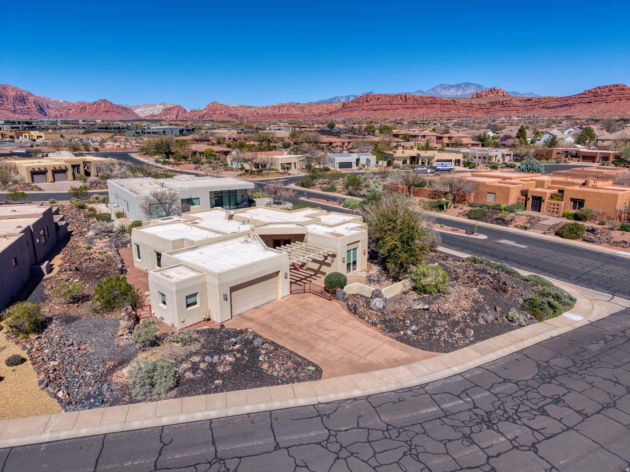 LAVA COVE AT ENTRADA FKA LAVA COVE - Residential