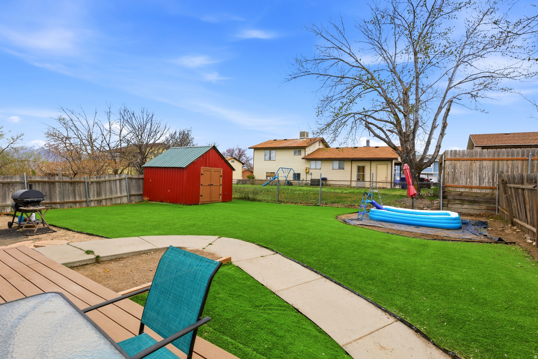 CREEKVIEW - Residential