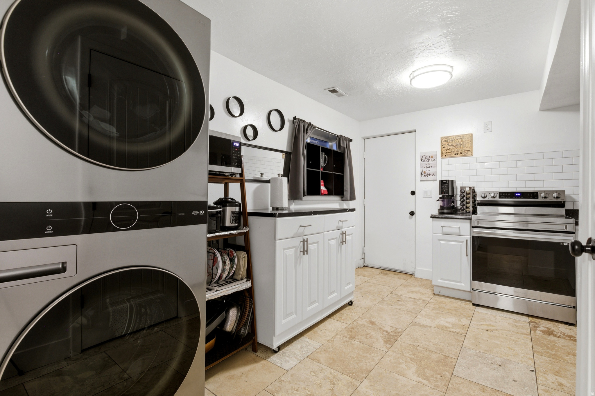 CREEKVIEW - Residential