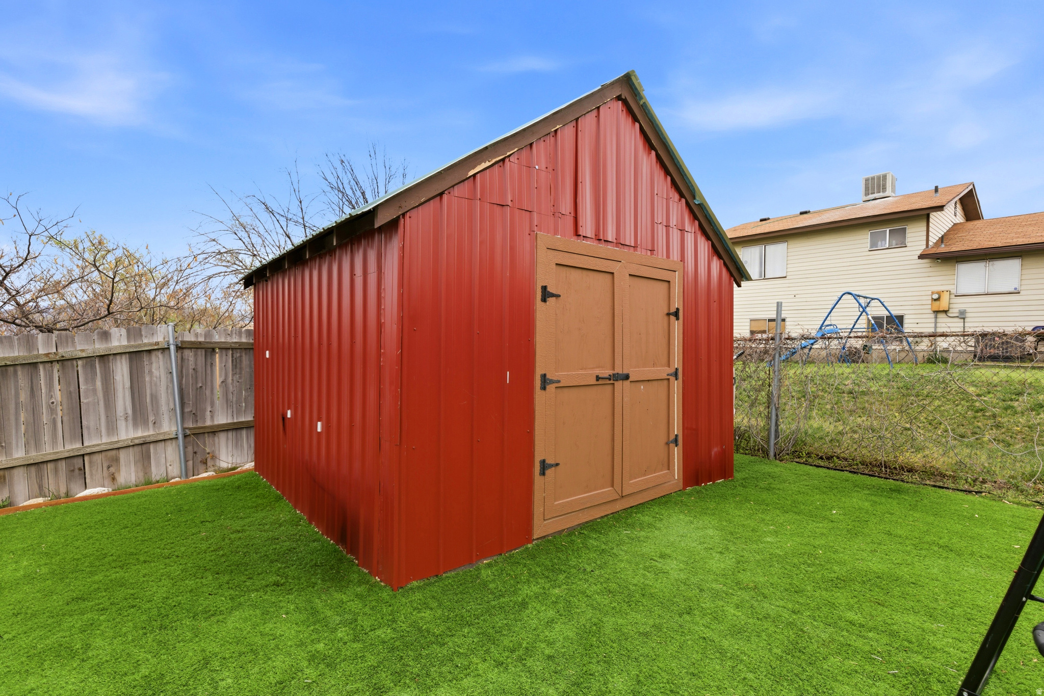 CREEKVIEW - Residential